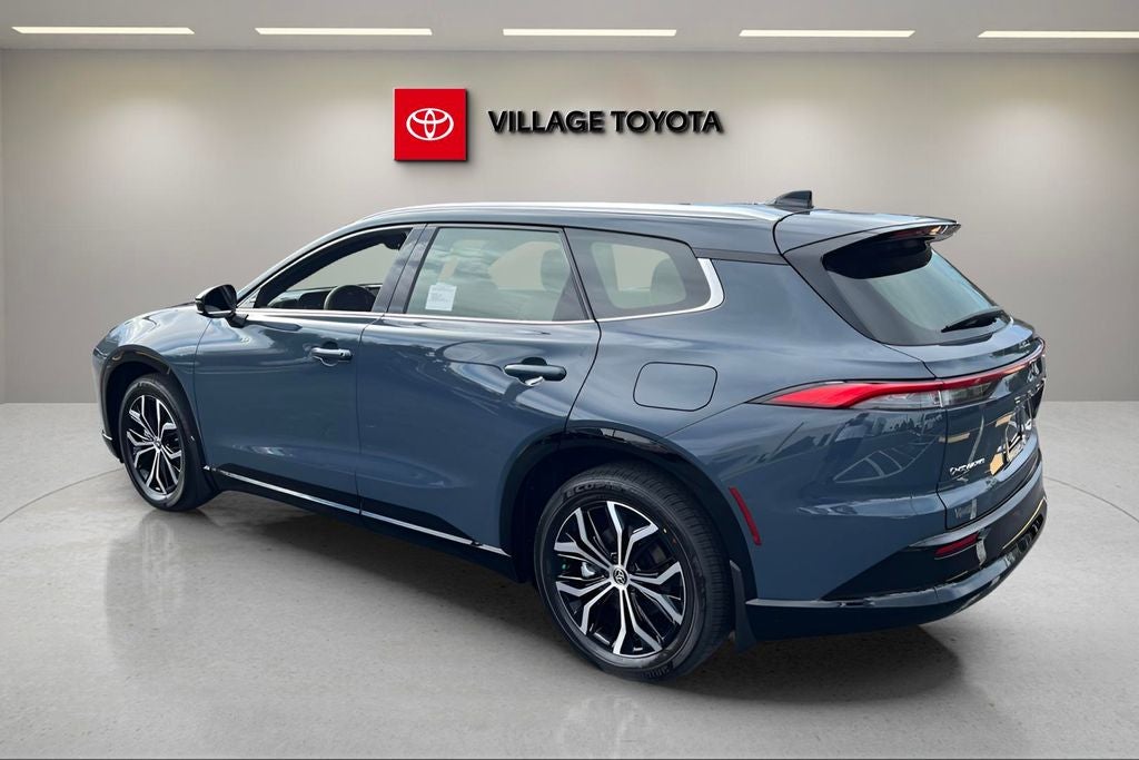 2026 Toyota Crown Signia XLE