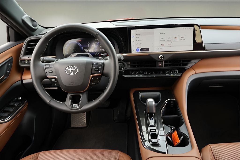 2025 Toyota Crown Signia Limited