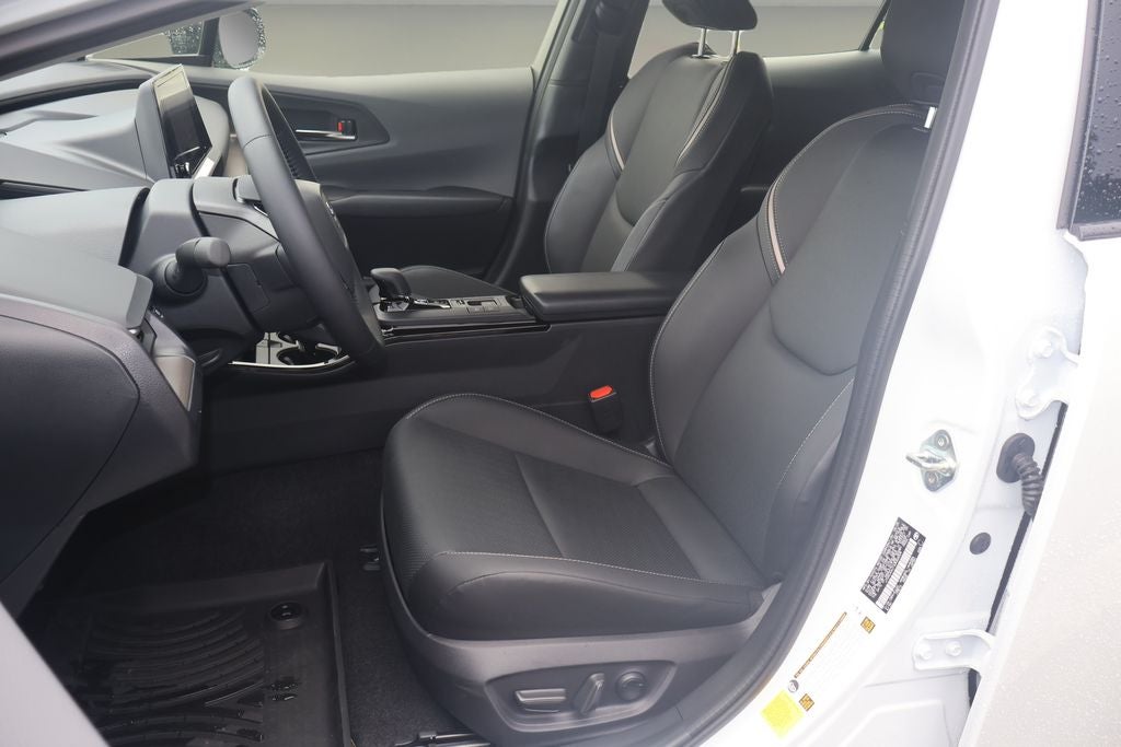 2025 Toyota Prius XLE