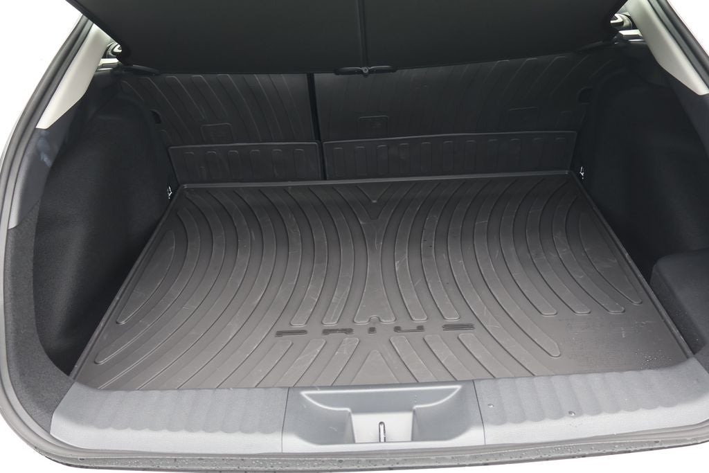 2025 Toyota Prius XLE