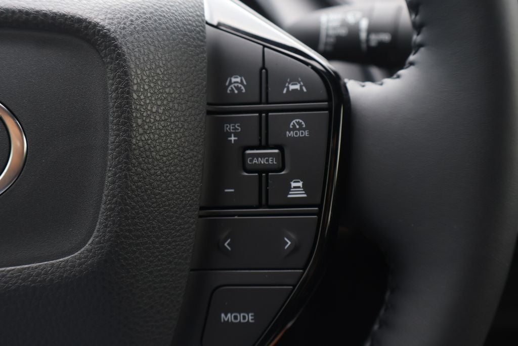 2025 Toyota Prius XLE