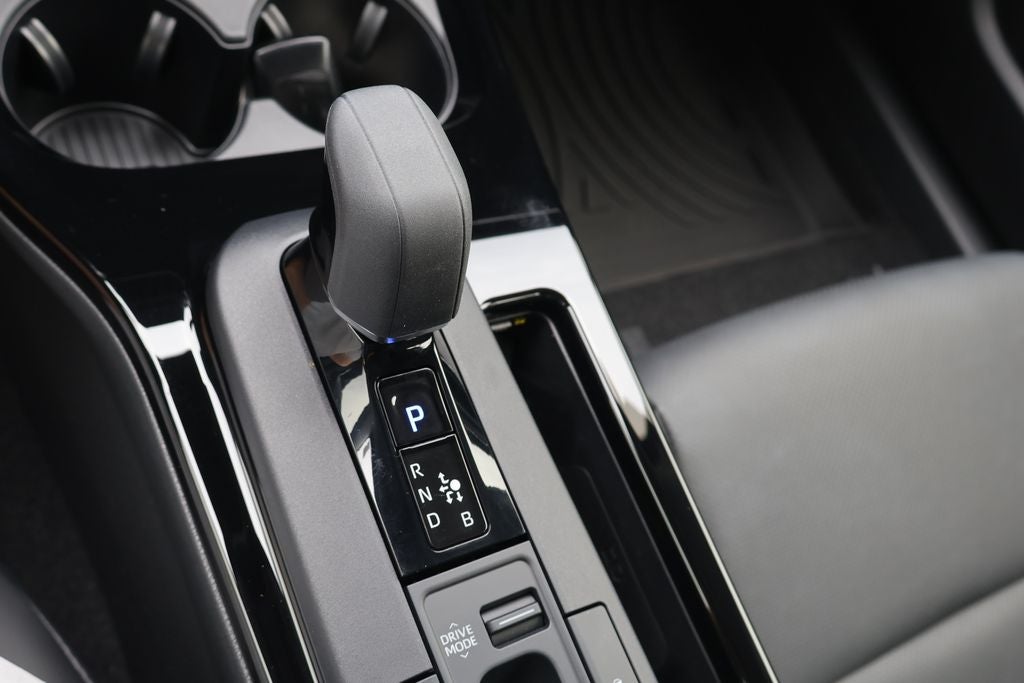 2025 Toyota Prius XLE