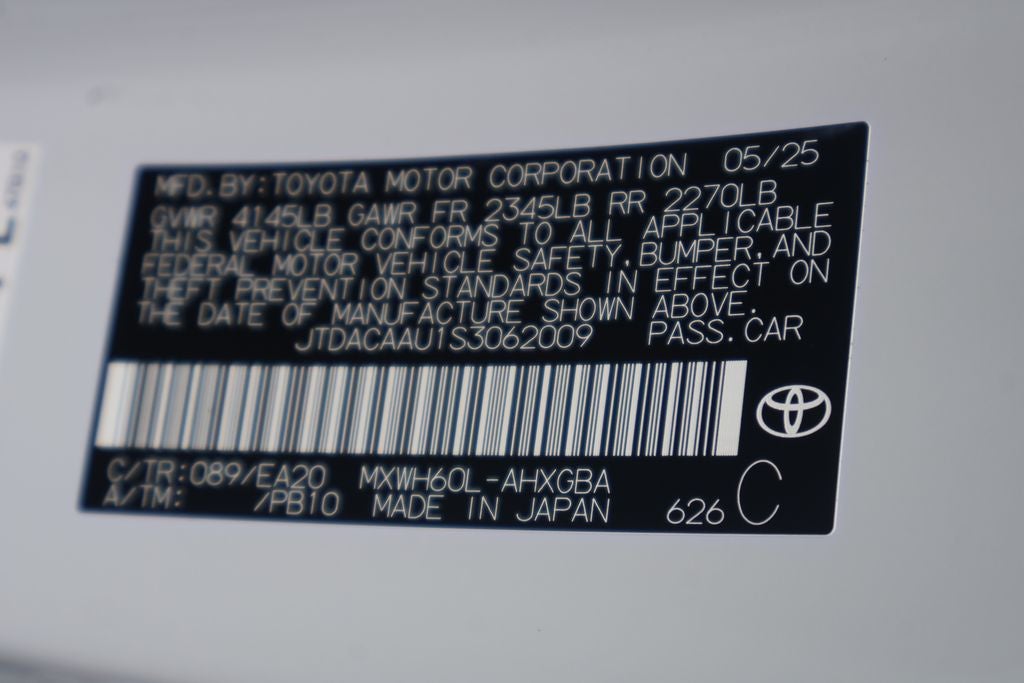 2025 Toyota Prius XLE