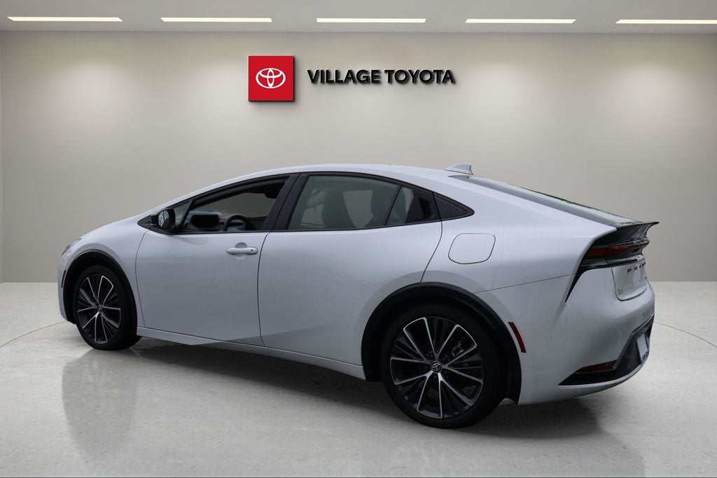 2025 Toyota Prius XLE