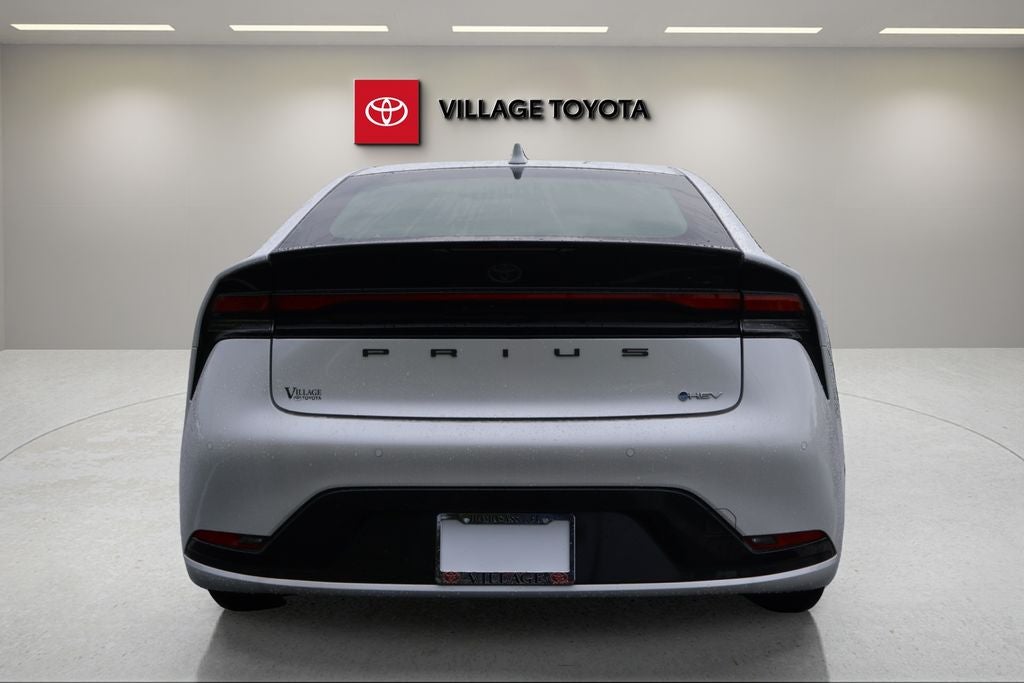 2025 Toyota Prius XLE