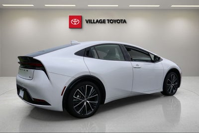 2025 Toyota Prius XLE