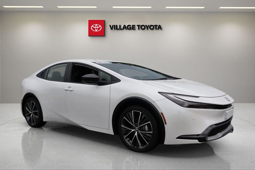 2025 Toyota Prius XLE