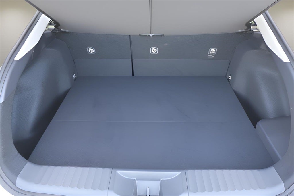 2025 Toyota Prius XLE