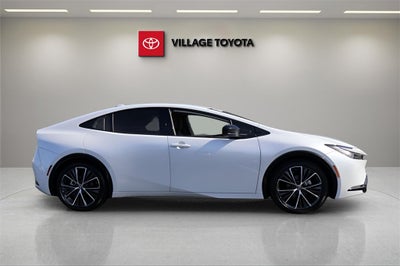 2025 Toyota Prius XLE