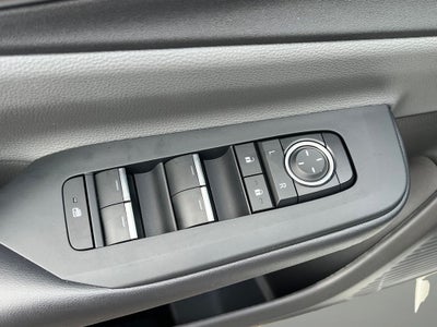 2025 Toyota Prius XLE