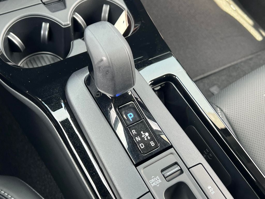 2025 Toyota Prius XLE