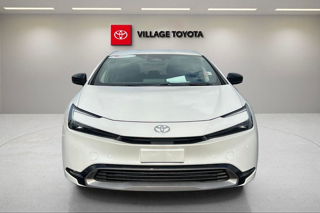 2025 Toyota Prius XLE