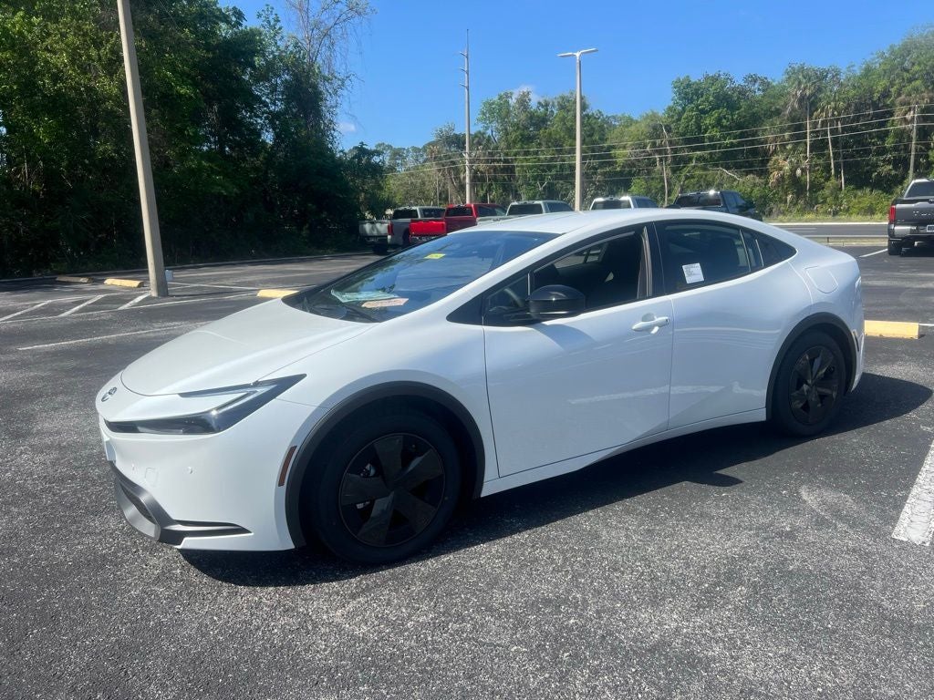 2026 Toyota Prius Plug-In Hybrid SE