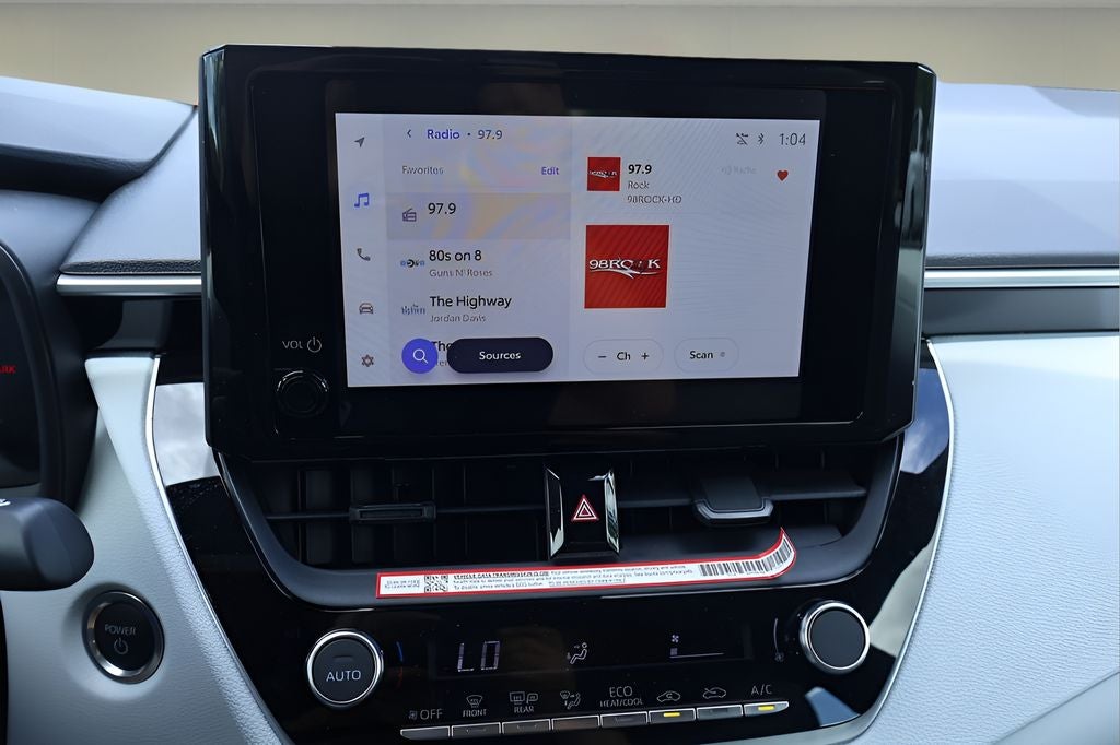 2026 Toyota Corolla Hybrid SE