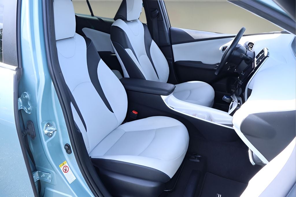 2016 Toyota Prius Four Touring