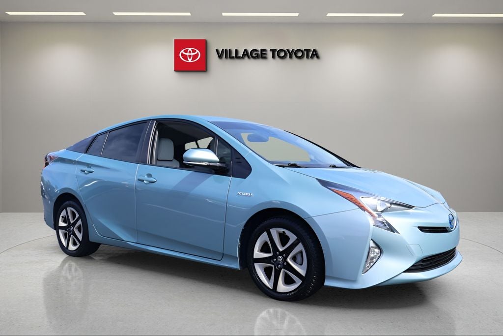 2016 Toyota Prius Four Touring