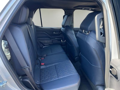 2026 Toyota 4Runner i-FORCE MAX Hybrid Platinum