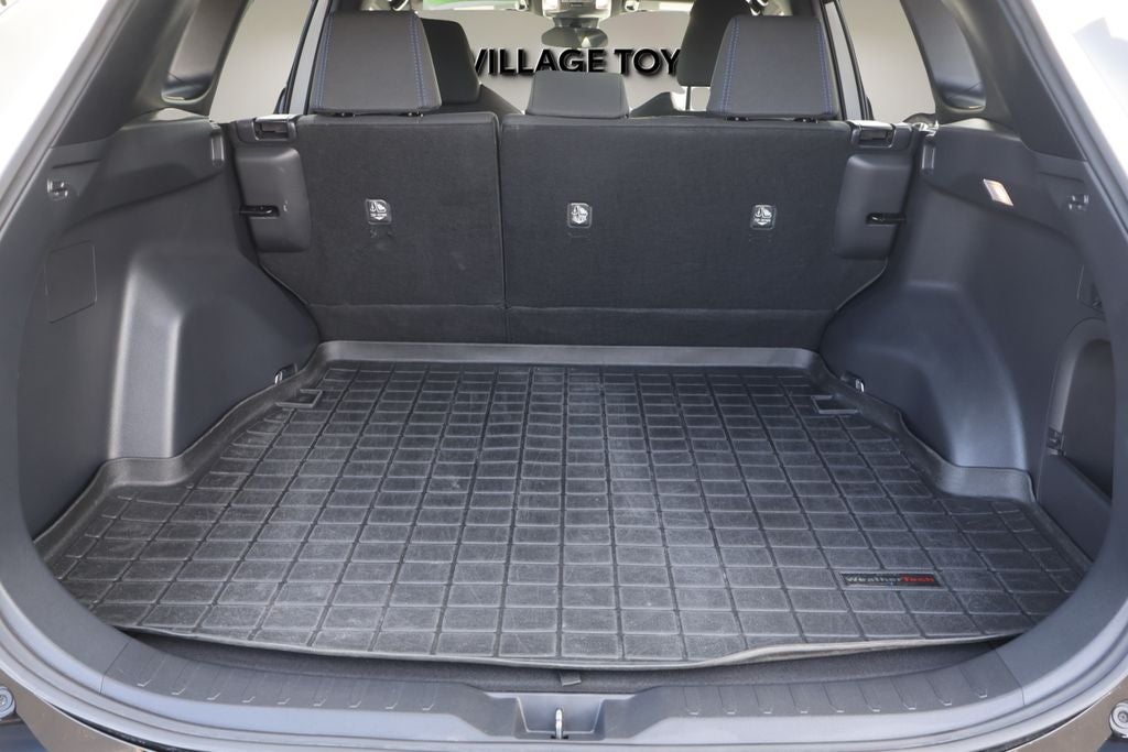 2025 Toyota RAV4 Hybrid SE