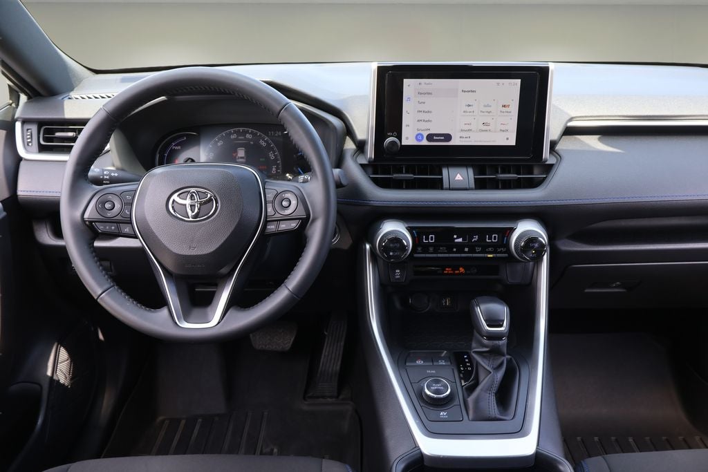 2025 Toyota RAV4 Hybrid SE