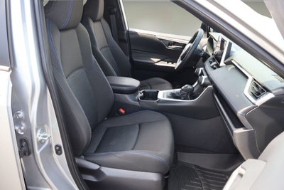 2025 Toyota RAV4 Hybrid SE