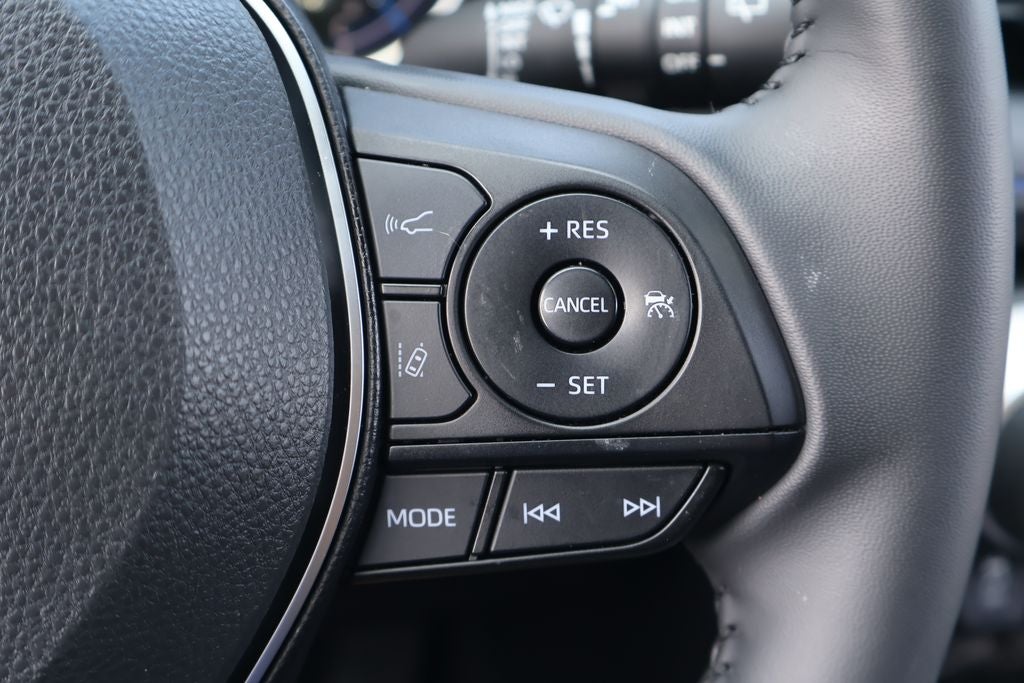 2025 Toyota RAV4 Hybrid SE
