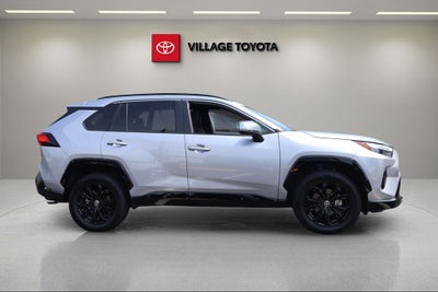2025 Toyota RAV4 Hybrid SE