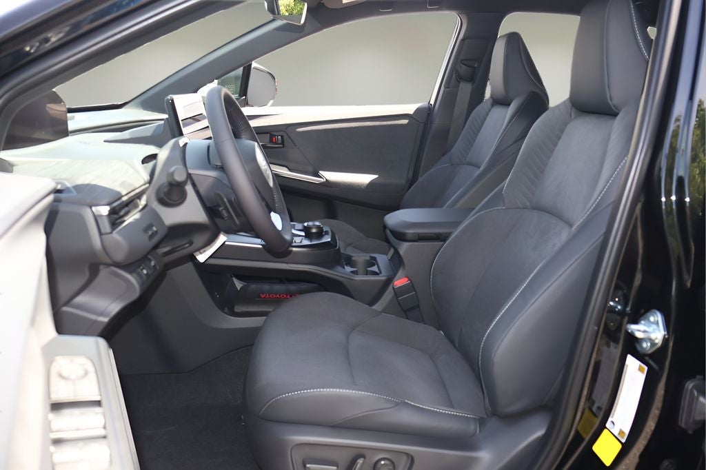 2026 Toyota C-HR Base