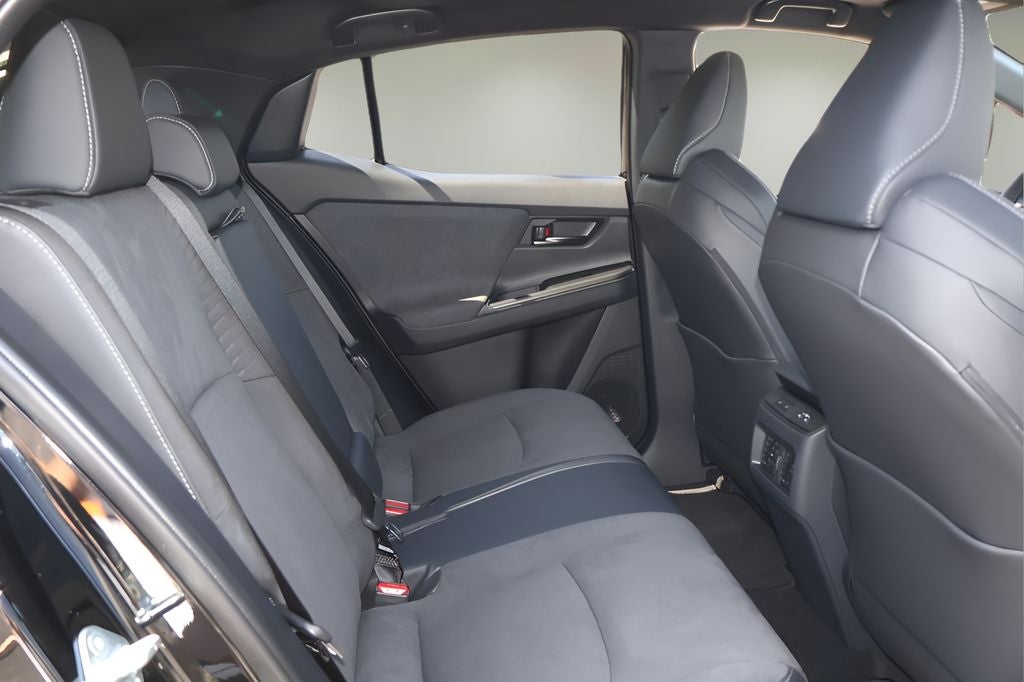 2026 Toyota C-HR Base