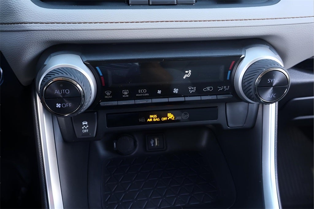 2025 Toyota RAV4 Hybrid XLE Premium