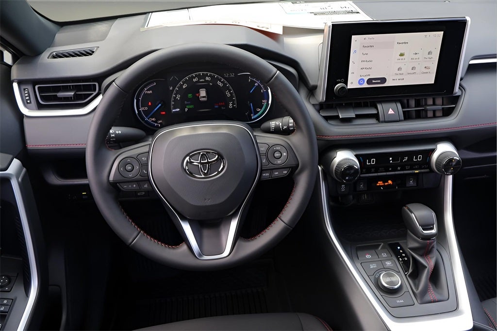 2025 Toyota RAV4 Plug-In Hybrid SE