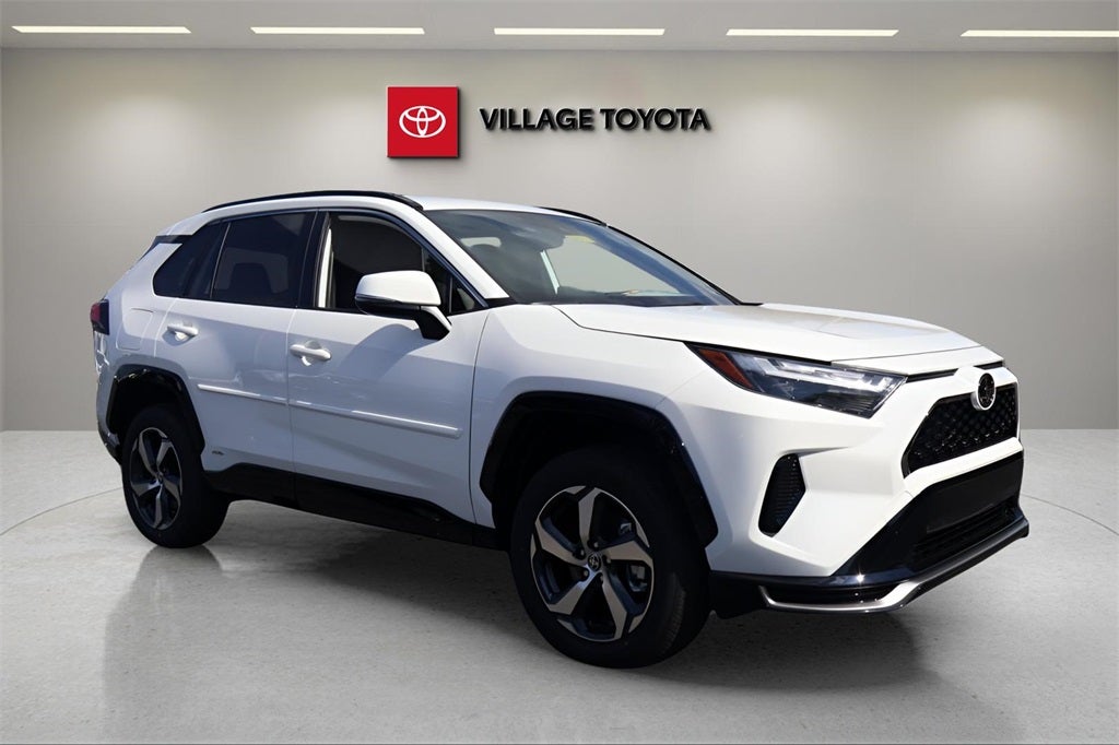 2025 Toyota RAV4 Plug-In Hybrid SE
