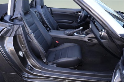 2019 FIAT 124 Spider Lusso