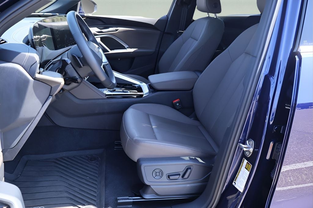 2025 Audi Q5 2.0T Premium quattro