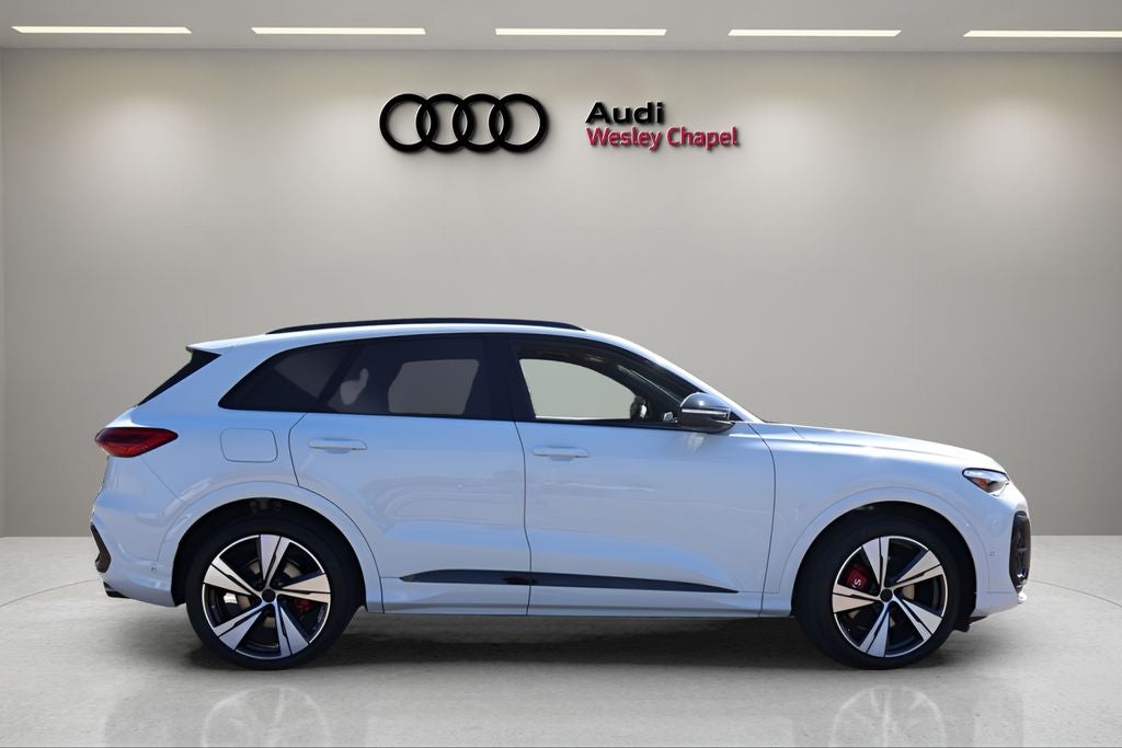2026 Audi SQ5 Premium Plus quattro