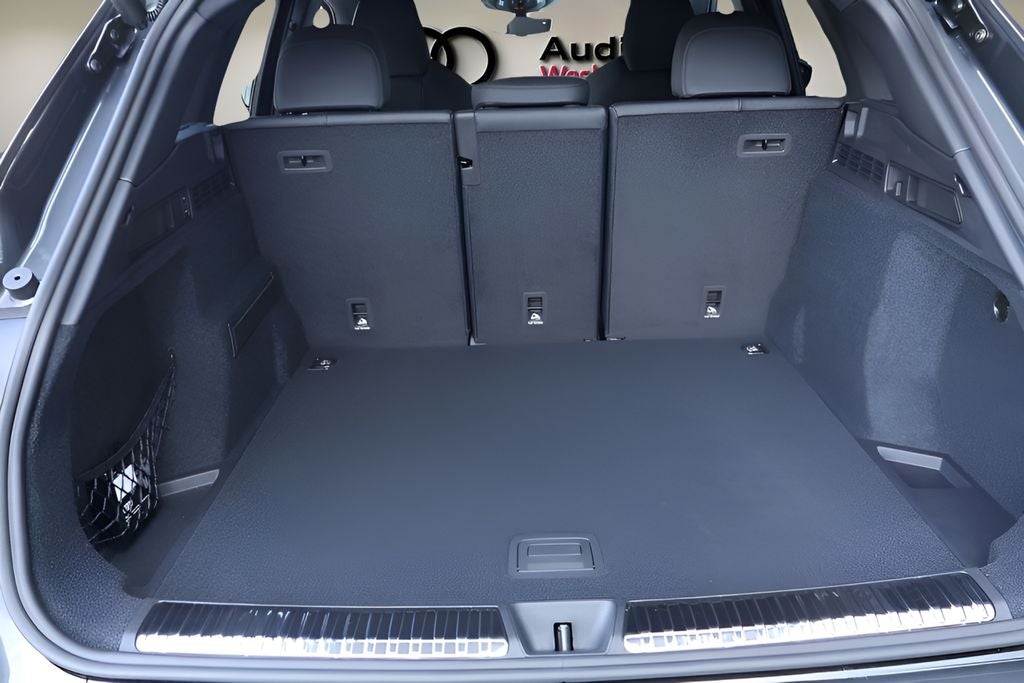2026 Audi SQ5 Premium Plus quattro