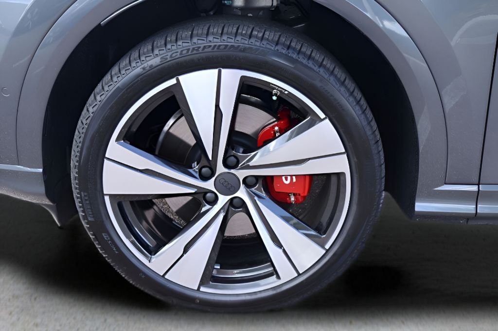 2026 Audi SQ5 Premium Plus quattro