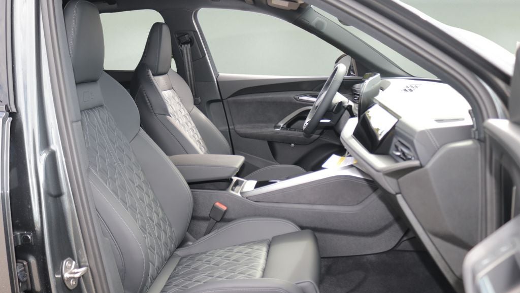 2026 Audi SQ5 Premium Plus quattro