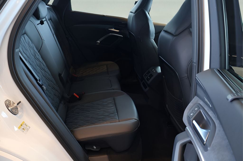 2026 Audi SQ5 Premium Plus quattro