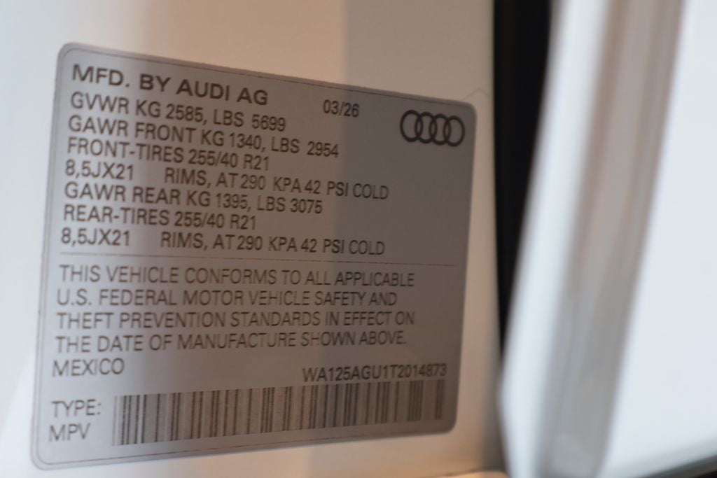 2026 Audi SQ5 Premium Plus quattro