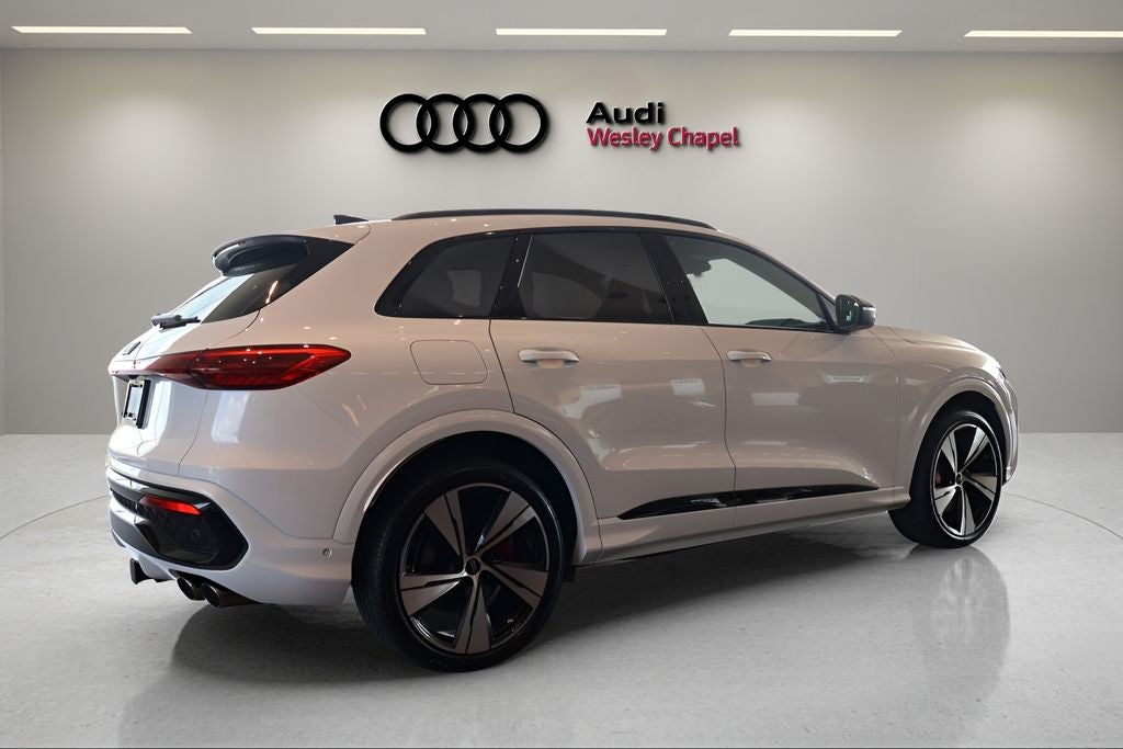 2026 Audi SQ5 Premium Plus quattro