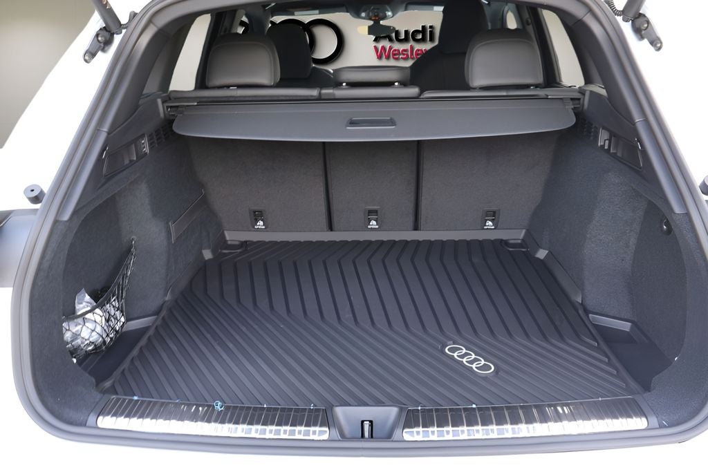 2026 Audi SQ5 Premium Plus quattro