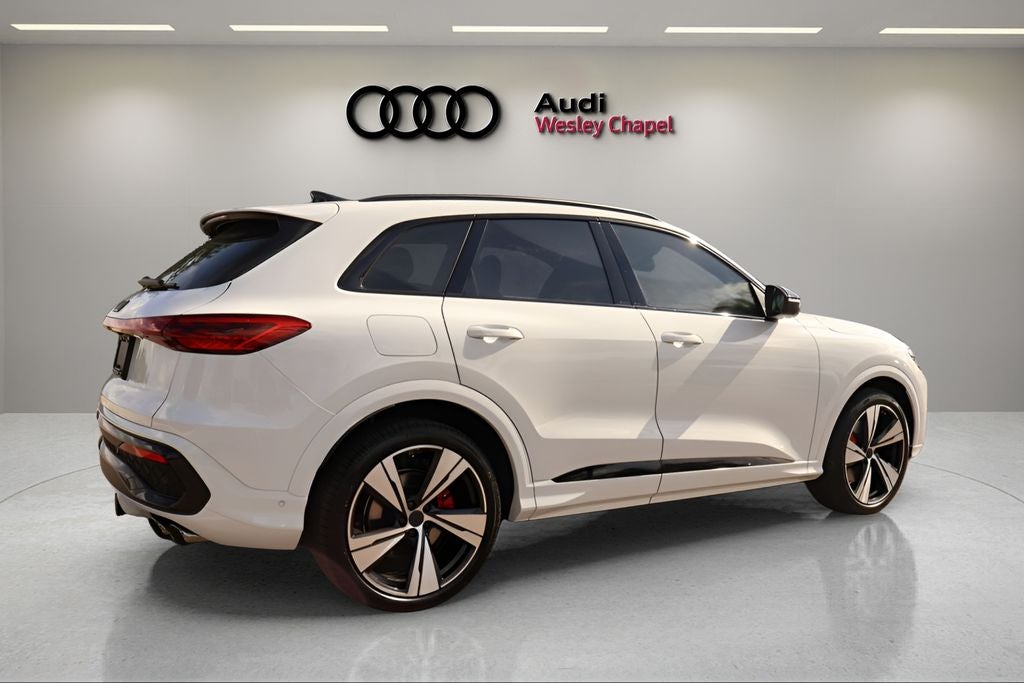 2026 Audi SQ5 Premium Plus quattro