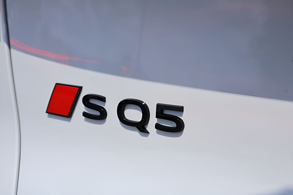 2026 Audi SQ5 Premium Plus quattro