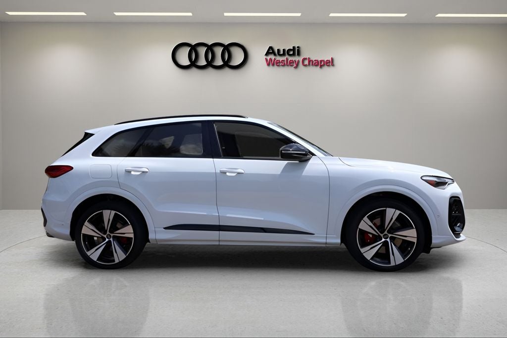 2026 Audi SQ5 Premium Plus quattro