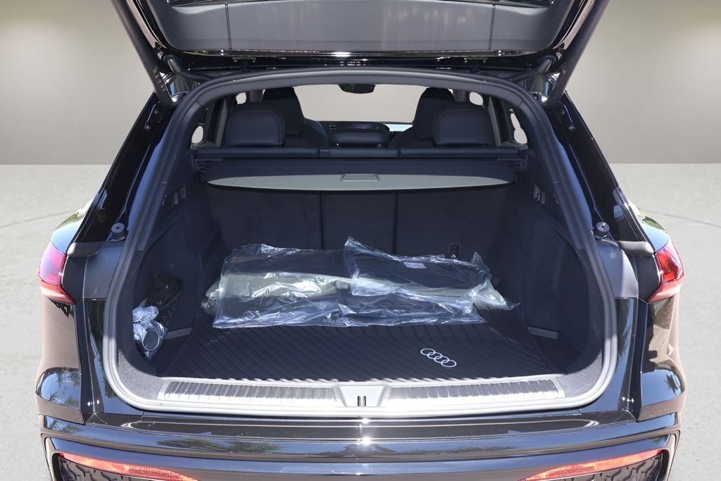 2026 Audi SQ5 Premium Plus quattro