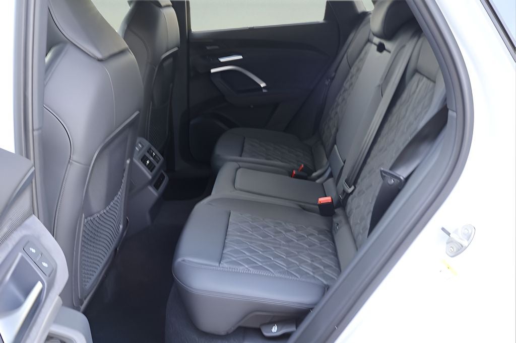 2026 Audi SQ5 Premium Plus quattro