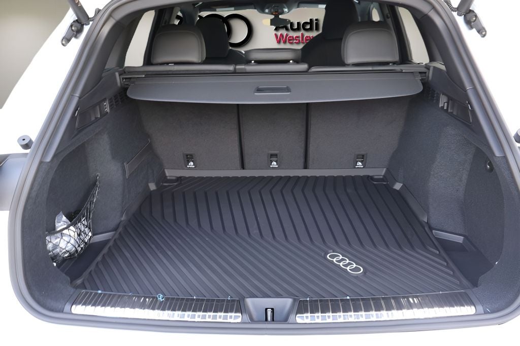 2026 Audi SQ5 Premium Plus quattro
