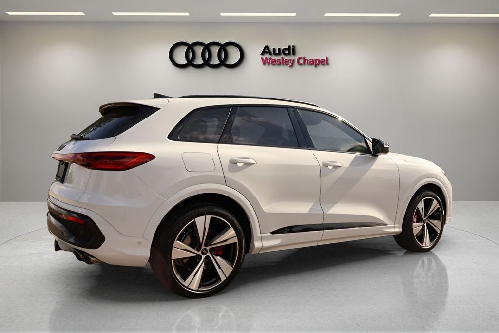 2026 Audi SQ5 Premium Plus quattro
