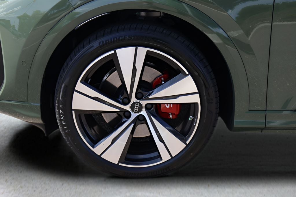 2026 Audi SQ5 Premium Plus quattro