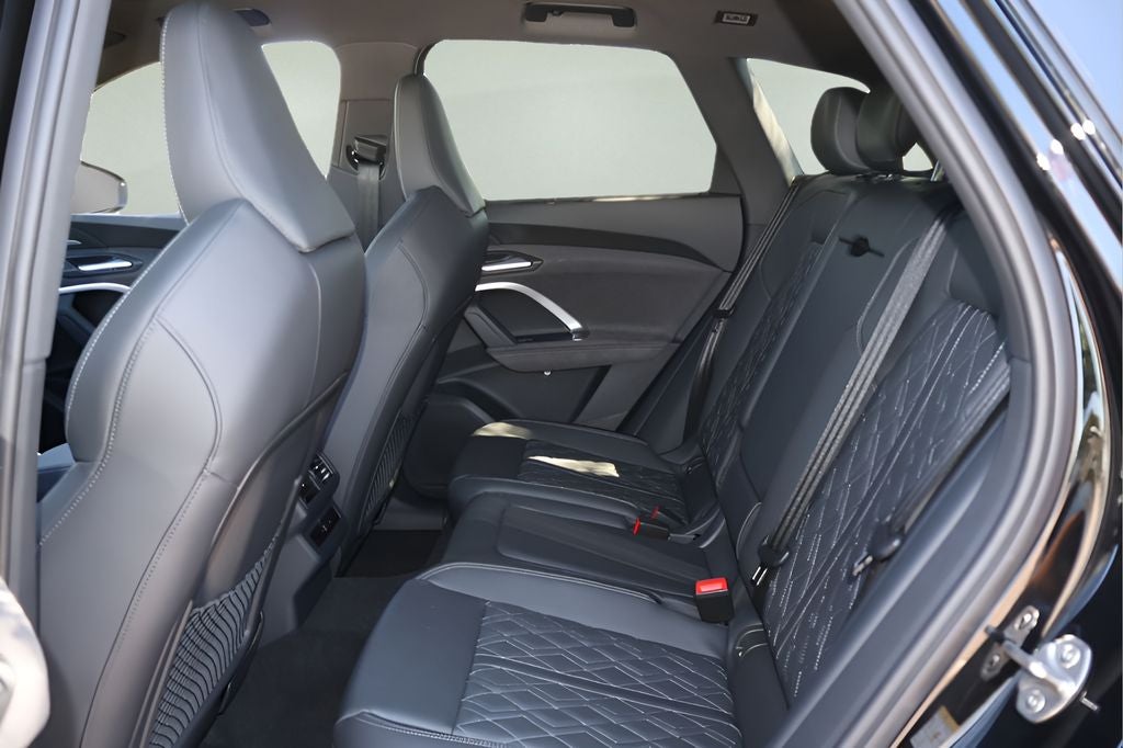 2026 Audi SQ5 Premium Plus quattro